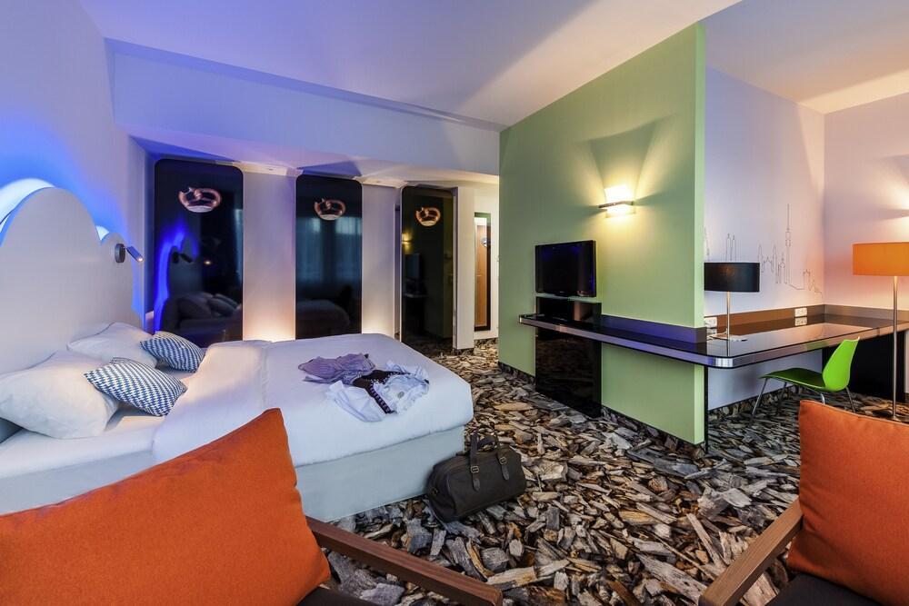 Hotel ibis Styles München Ost Messe Exterior foto